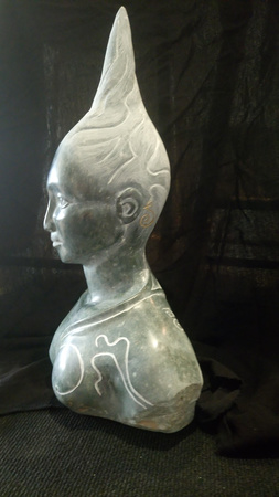 sculpture-figuratif-deesse-de-l-eau