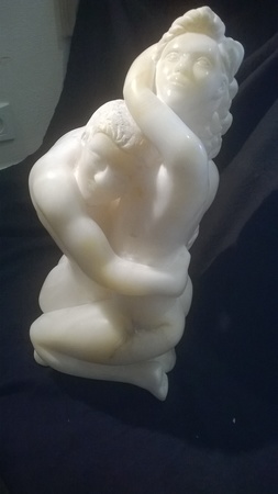 sculpture-figuratif-la-danse-d-albatre