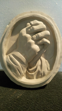sculpture-figuratif-mains-du-cure-d-ars