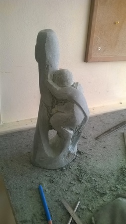 sculpture-moderne-infini-porteur-d-amour